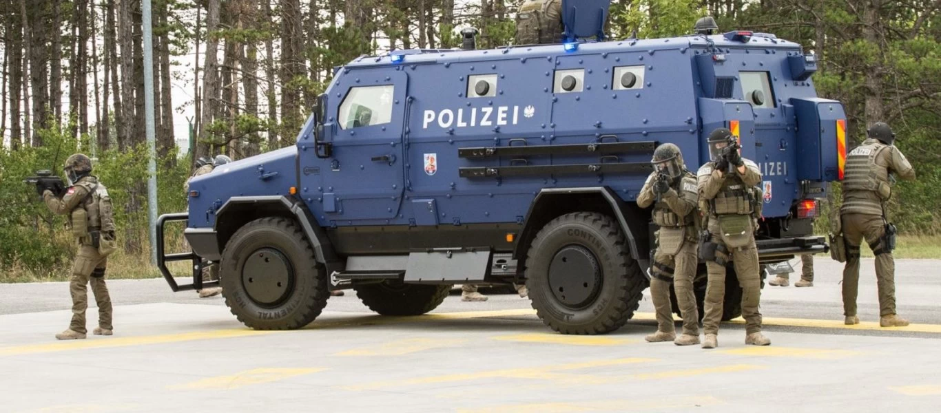 Στις Καστανιές το αυστριακό θωρακισμένο MRAP της μονάδας EKO Cobra